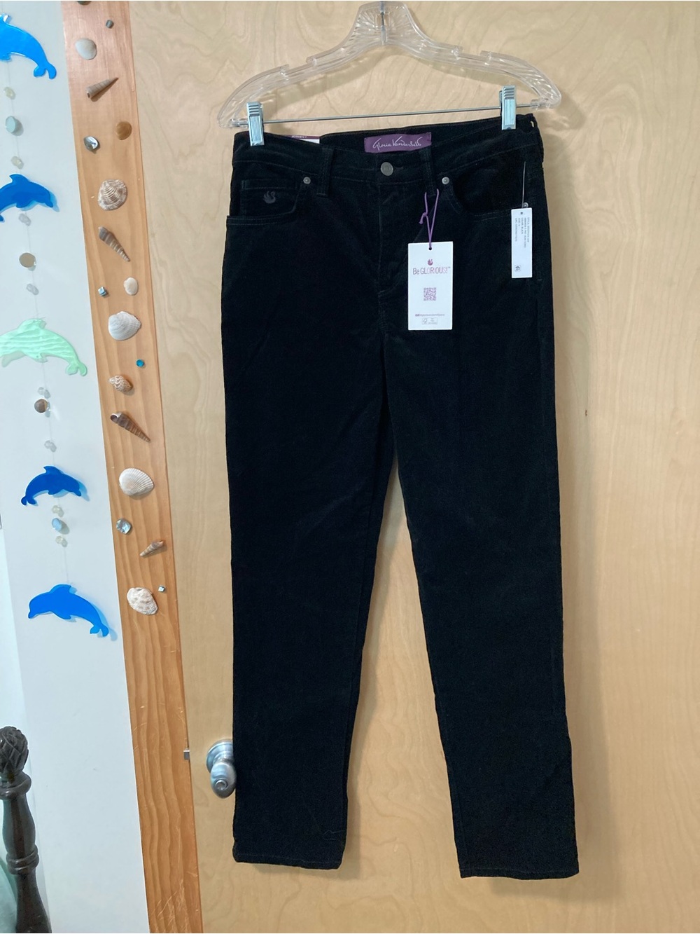 Gloria Vanderbilt NWT Amanda Black Stretch Corduroy Jeans Women’s Sz 4 Average